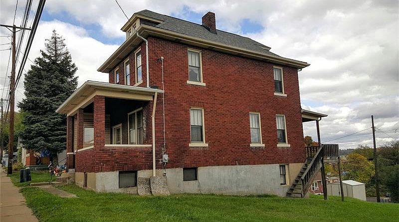 2nd image of 1711 Romine Ave