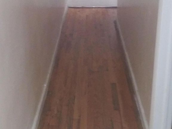 4th image of 20217 Hollis Ave