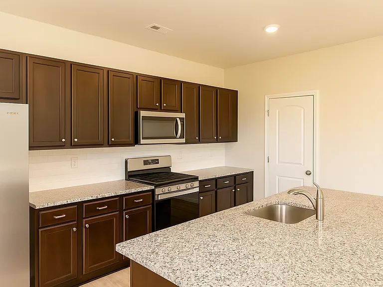6010 Walkers Run Dr — Photo 4