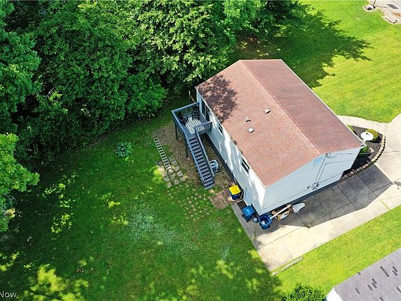 5th image of 3678 Oakview Dr