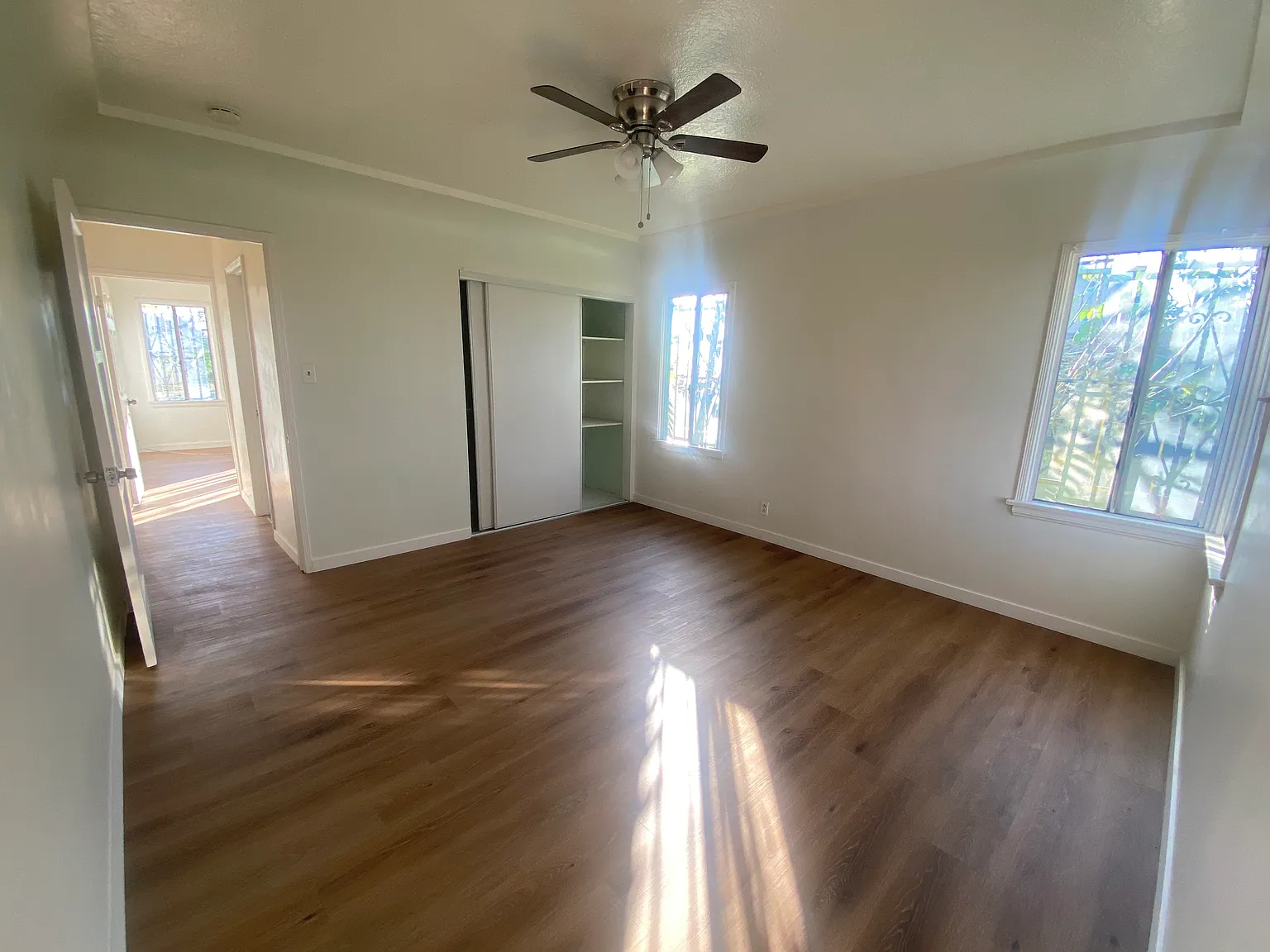 8707 Baring Cross St — Photo 3