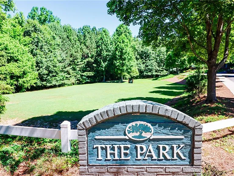 2680 Hampton Park Dr — Photo 23