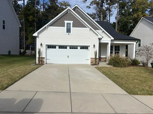 311 Forestview Crest Way, Fuquay Varina, NC 27526