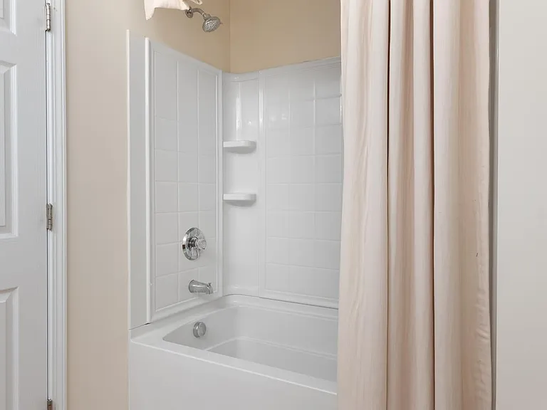 4332 Burchard Dr — Photo 18