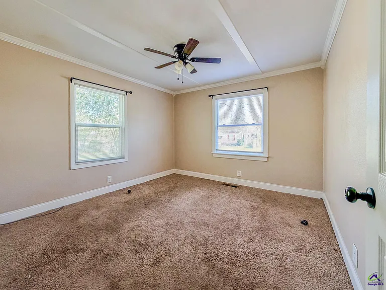 607 McArthur Blvd — Photo 9
