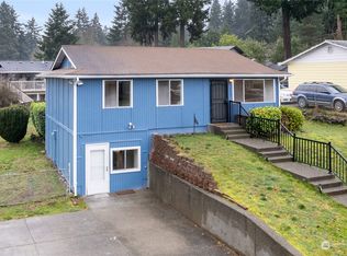 2327 Oak Dr, Steilacoom, WA 98388