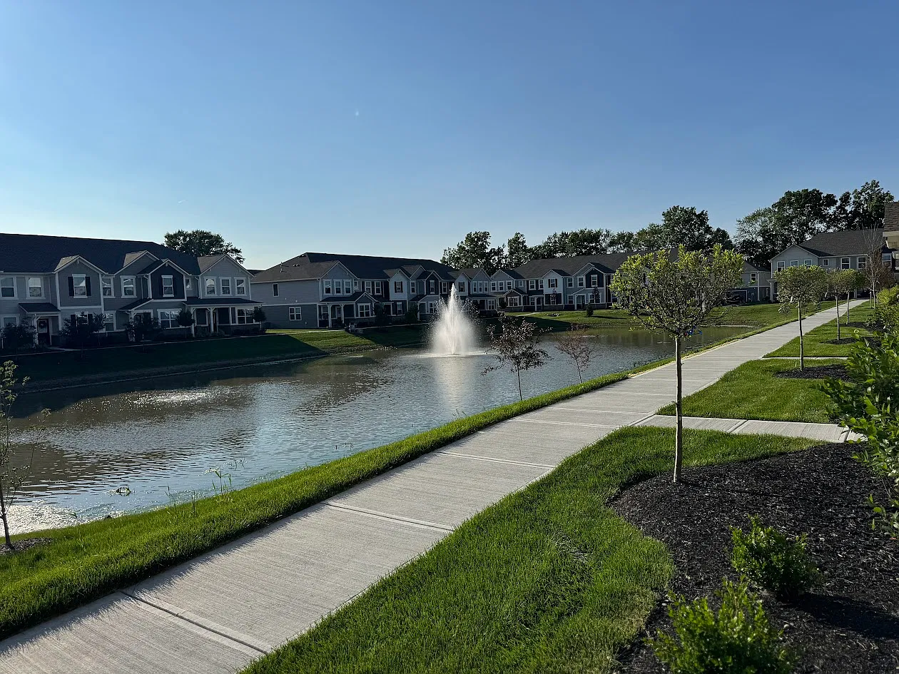 3 bed, 1771 sqft, $2,295 — Photo 4