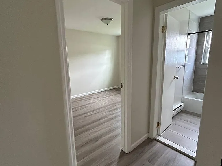 16 Lake St #2C — Photo 15