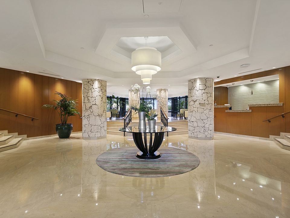 1st image of 1121 Crandon Blvd APT D1108