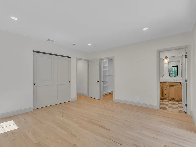 4316 Bellaire Ave — Photo 23
