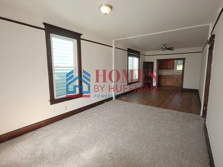 716 Bell Ave — Photo 3