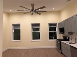 926 N Calvert St APT 5, Baltimore, MD 21202