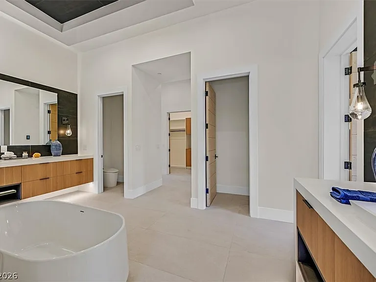 34 Vintage Canyon St — Photo 31