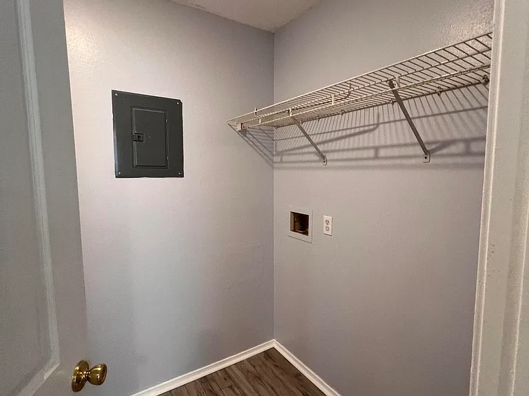 13181 Warren Dr — Photo 7