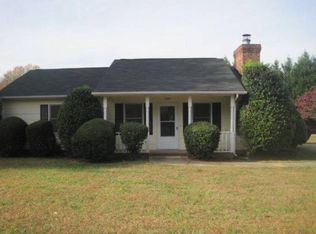 7401 Michael Dr, Charlotte, NC 28215
