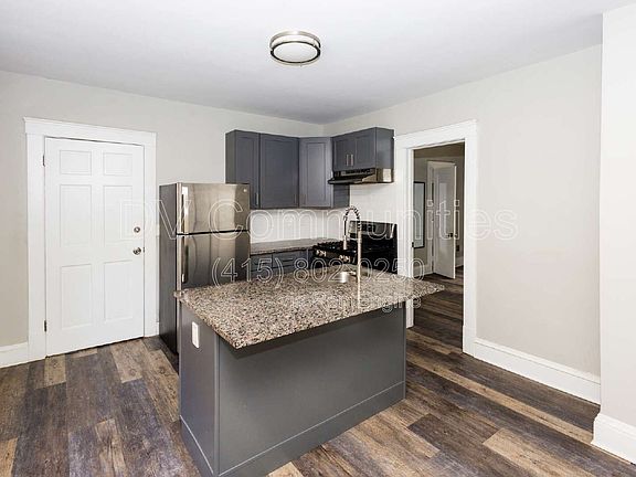 3rd image of 2081 Halstead Ave #Up
