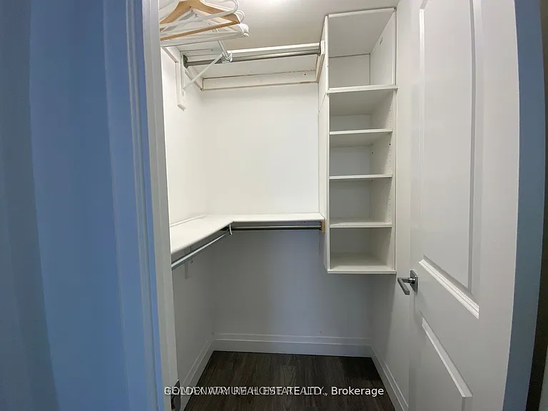 75 N Park Rd #402 — Photo 11