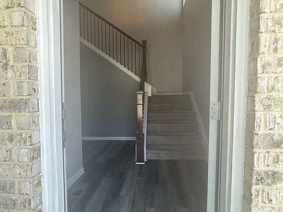 2nd image of 6205 Lake Rock Ln