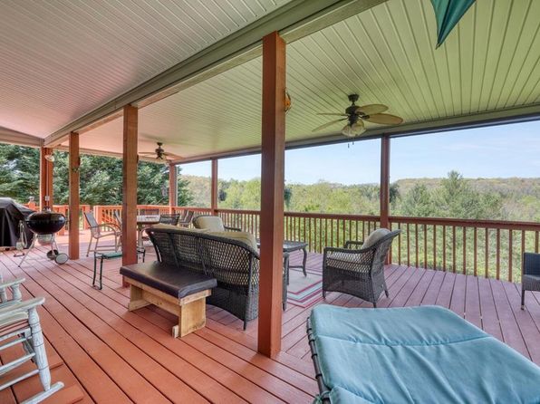64 Starlight Ln, Blairsville, GA 30512