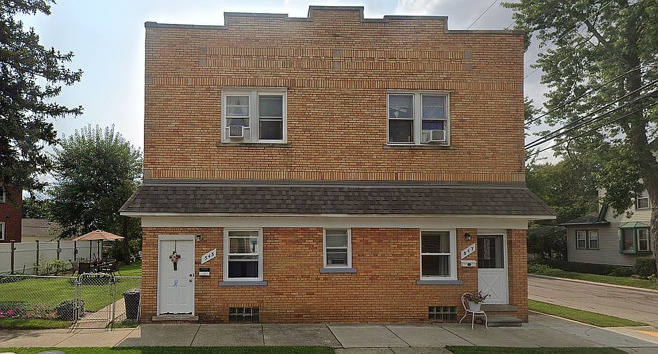 1st image of 547 Highland St