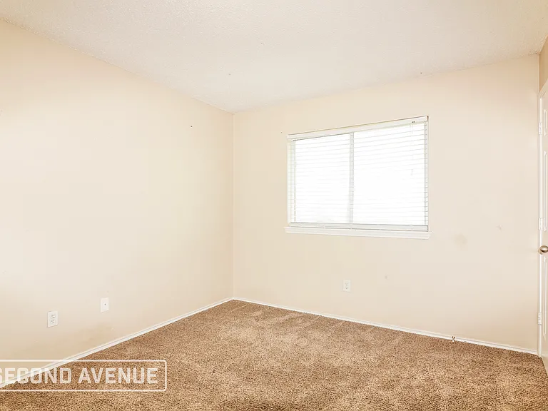 1017 La Mirada — Photo 17