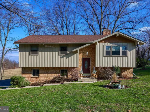512 Hempfield Hill Rd, Columbia, PA 17512