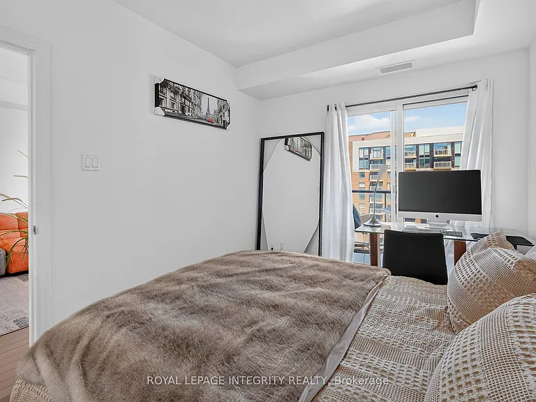 242 Rideau St #2505 — Photo 36