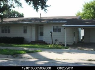 1903 SW 66th St, Topeka, KS 66619