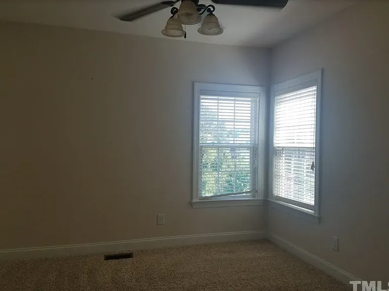 420 Hilliard Forest Dr — Photo 5