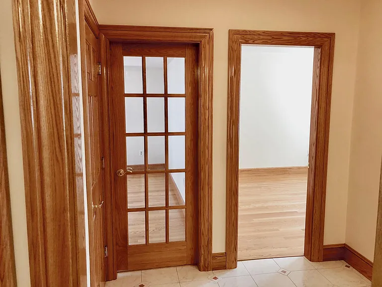 18 Silk St #1 — Photo 16