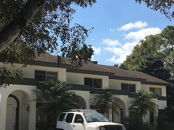 Beautiful, quiet, clean townhouse on lake