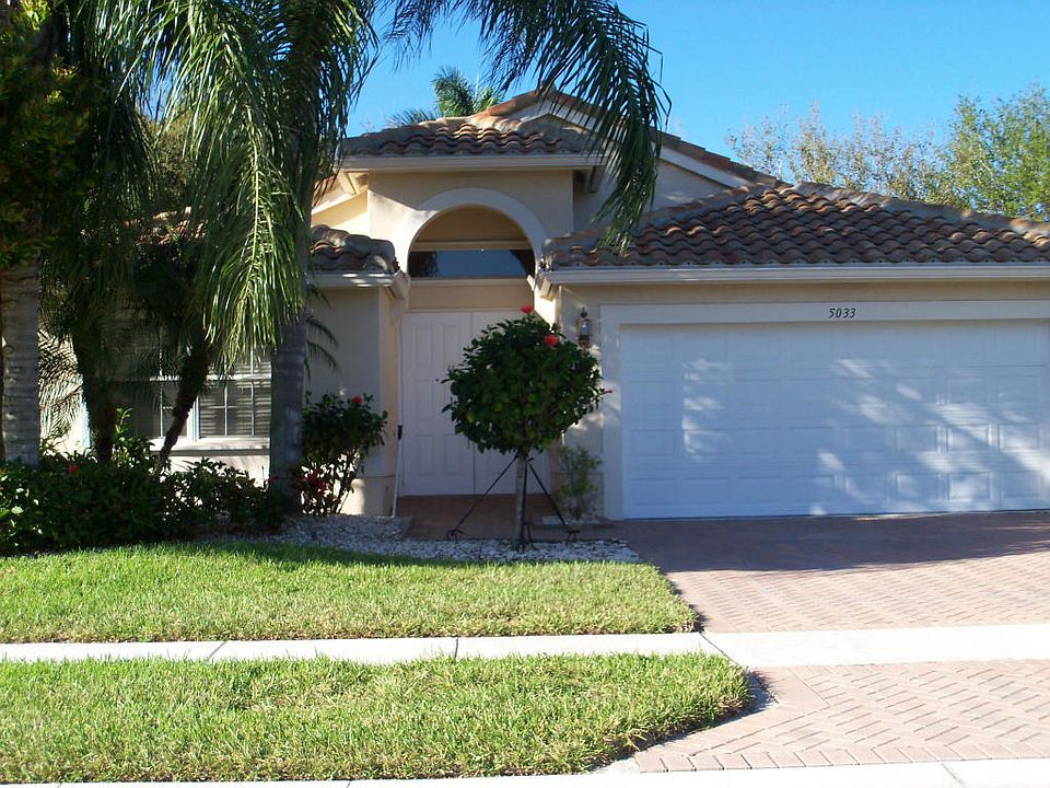 1st image of 5033 Glenville Dr