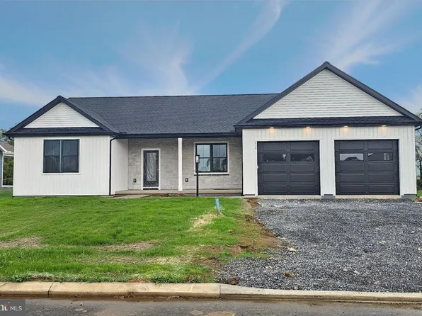 214 Heirloom Dr, Centre Hall, PA 16828