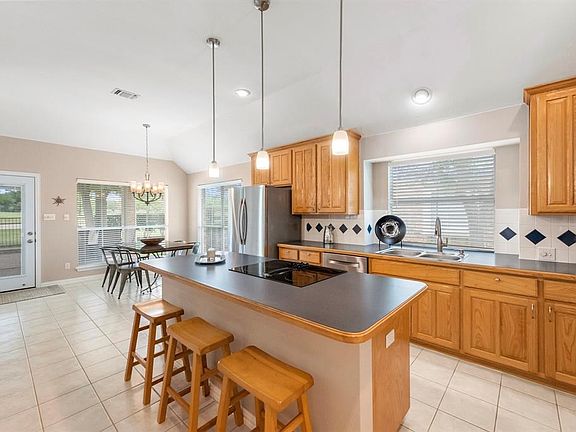 5th image of 1014 Muirfield Dr