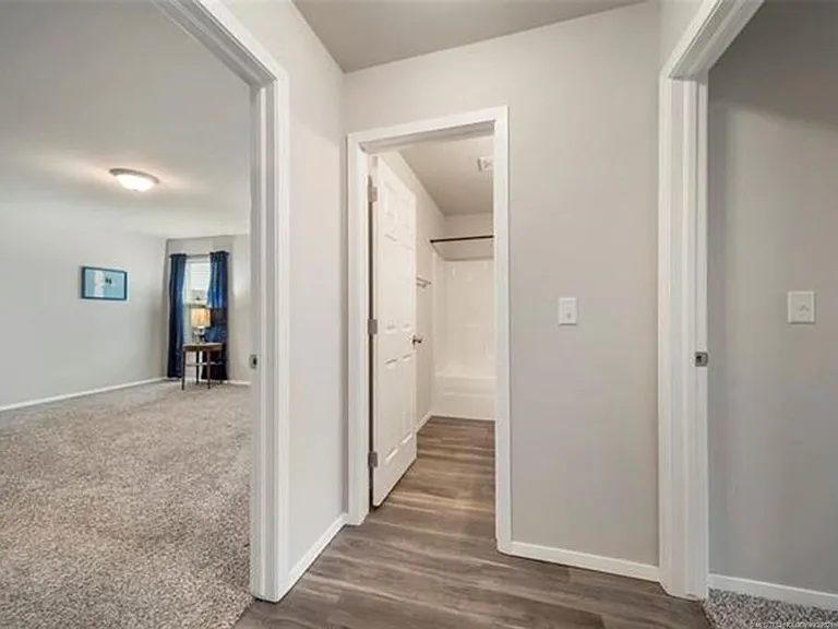 1204 E Quincy St — Photo 13