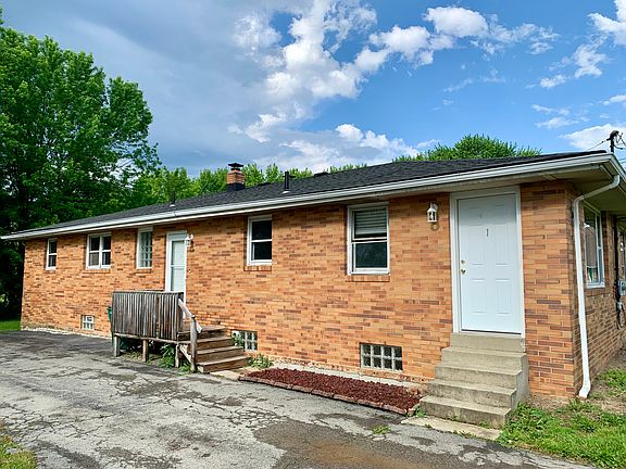 3rd image of 29 Sandy Ct Unit 1