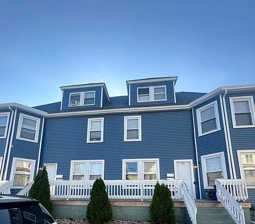 363 Shirley St #1