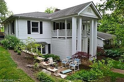 Front retaining wall/patio