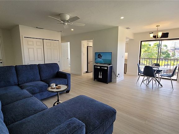 4th image of 13240 White Marsh Ln #3127