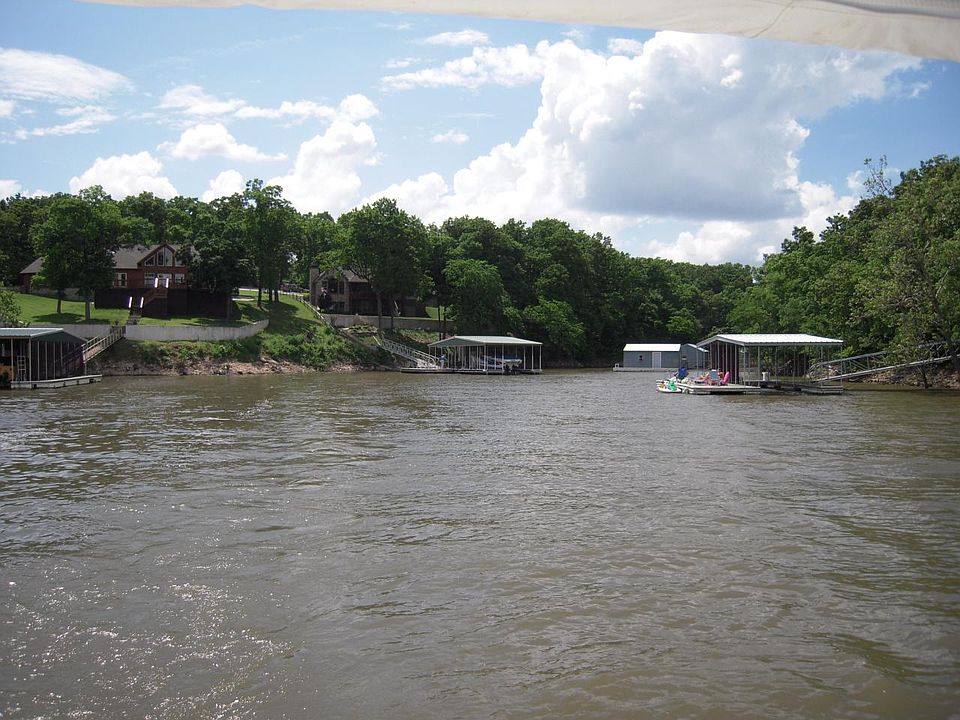 2nd image of 315 Road