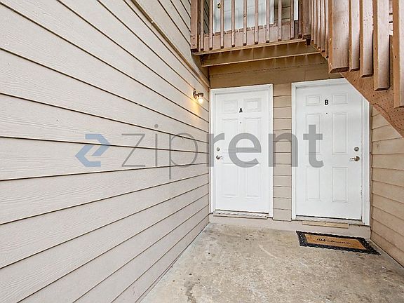 3rd image of 9660 SW Prairie Ter APT A