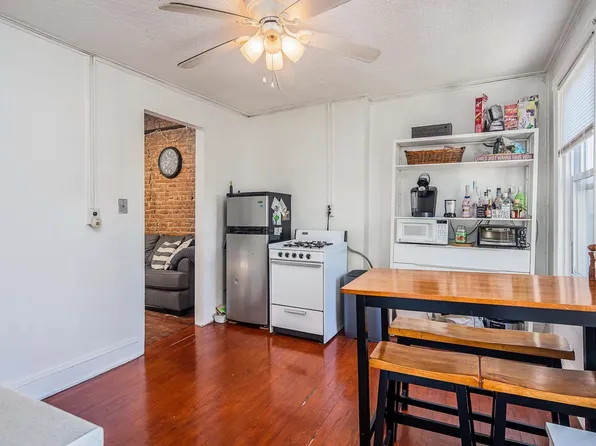 710 Bloomfield Street image 1 of 13