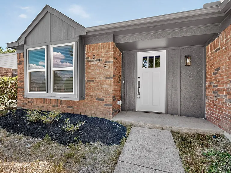 215 Aspenway Dr — Photo 8