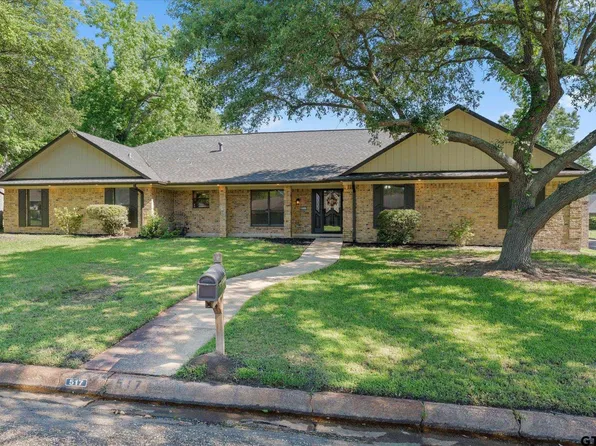 517 Brookwood Dr, Mount Pleasant, TX 75455