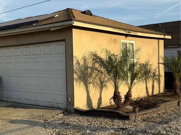 1608 N Grape Ave, Compton, CA 90222