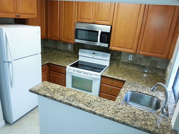 2nd image of 3290 Ashford St Unit G
