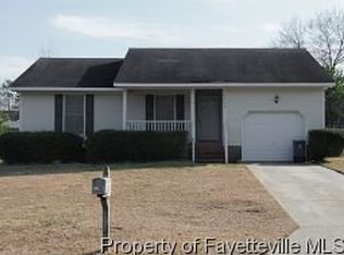 2263 Ridge Manor Dr, Fayetteville, NC 28306
