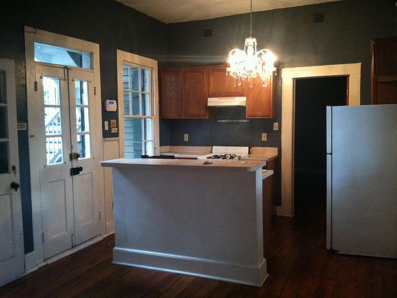 4th image of 1300 Treme St #C