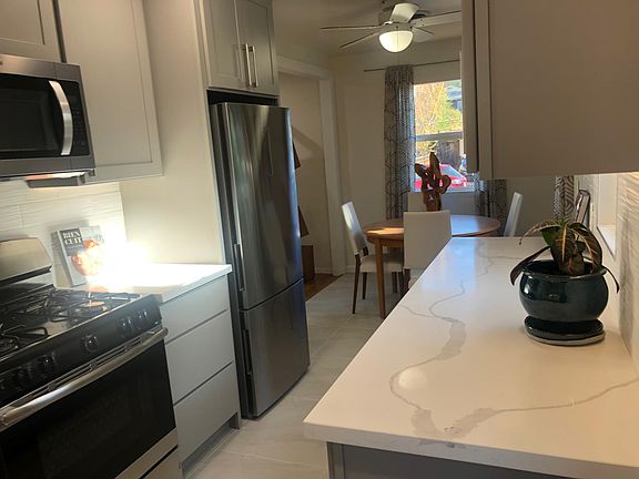 4th image of 1952 Palo Alto Way