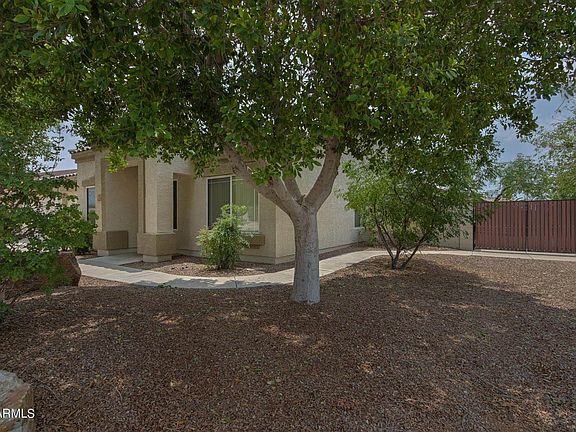 2nd image of 902 S Stilton Cir